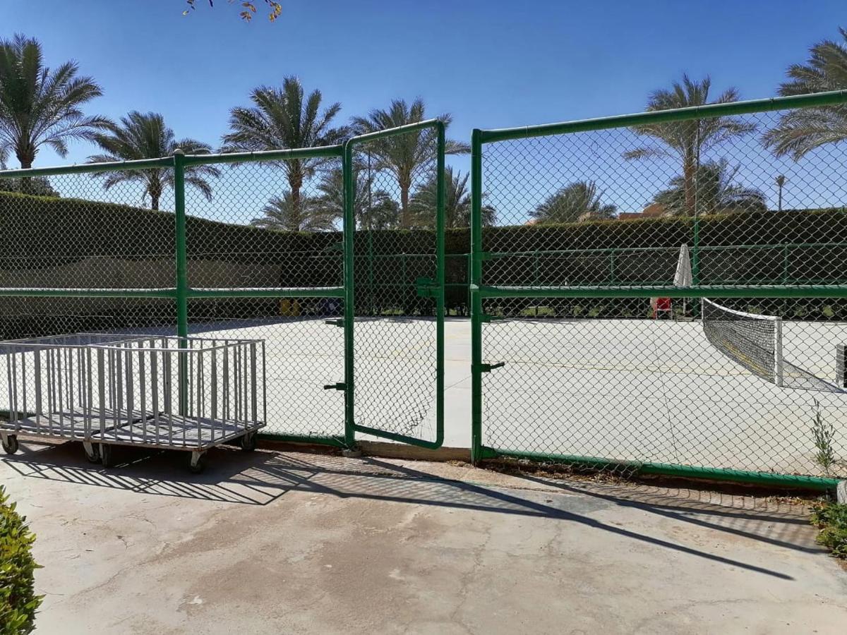 Chalet At Stella Makadi Beach Hurghada Exterior photo